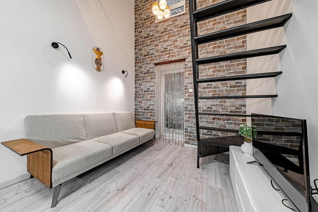 Chic Loft Bp: Industrial Gem Apartman Budapest Kültér fotó
