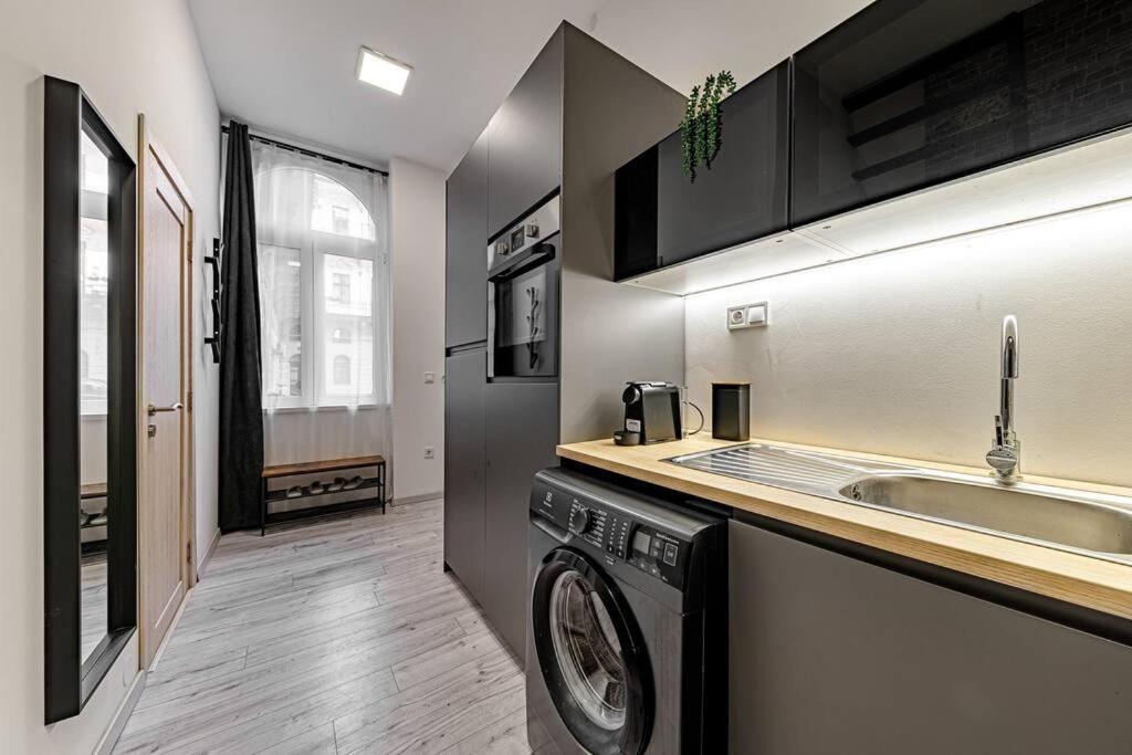 Chic Loft Bp: Industrial Gem Apartman Budapest Kültér fotó